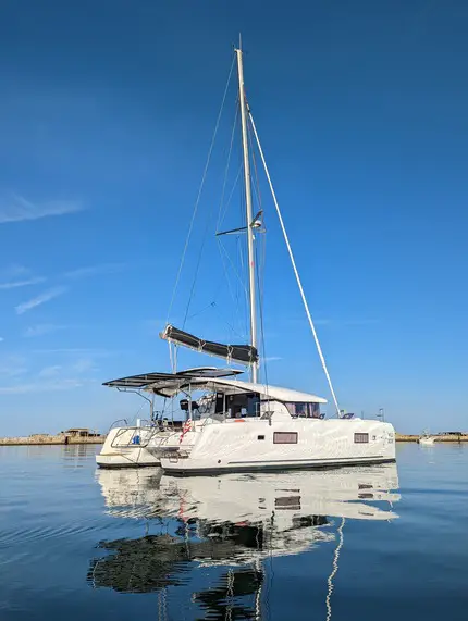 lagoon catamaran structural problems